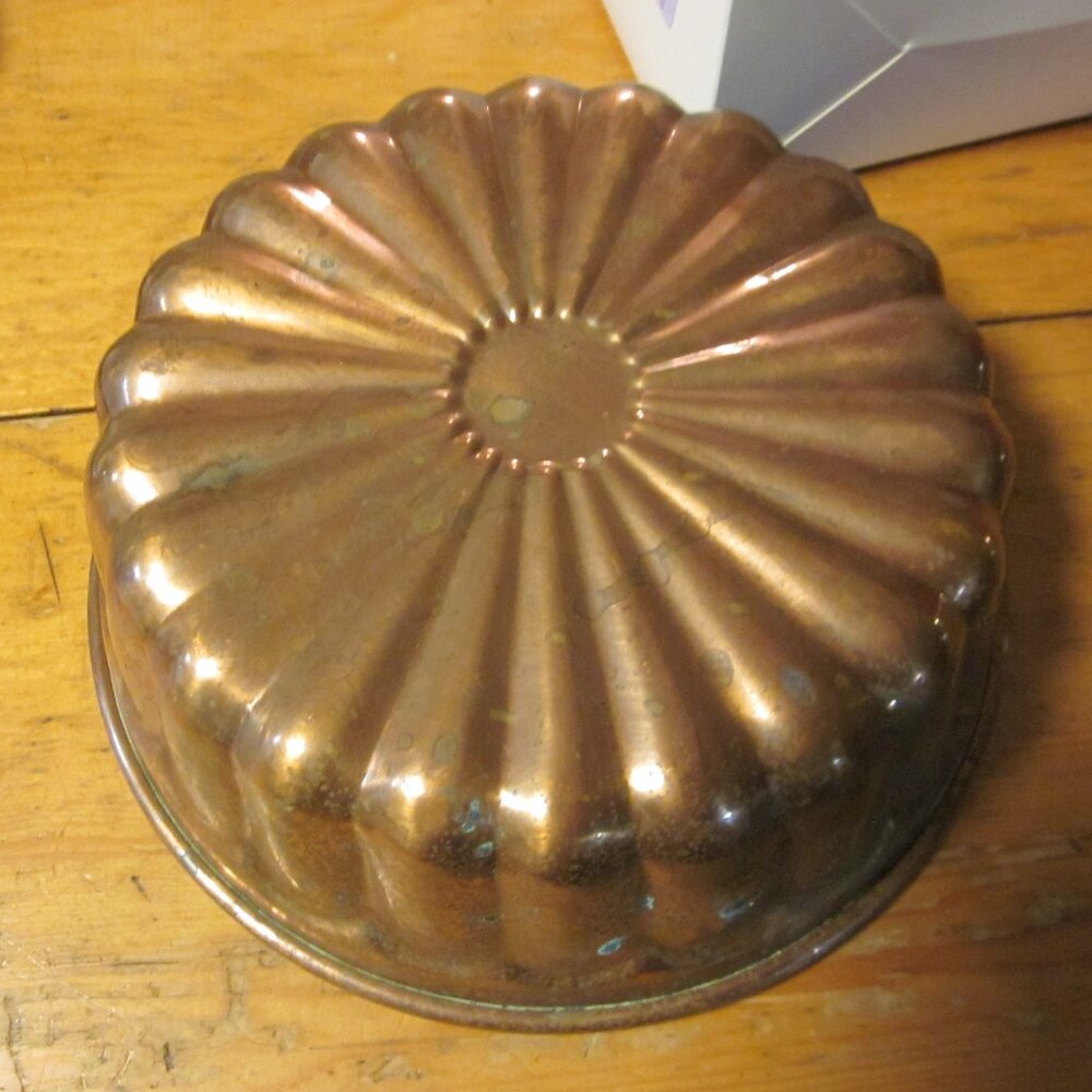 Vtg copper tin lined MCM cake mold jello mold can be hung 8 in sunburst mold